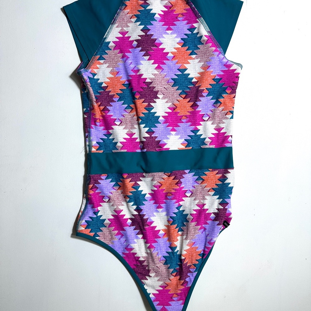 Body Glove Multicolor Swim Rashguard - Picture 2 of 2